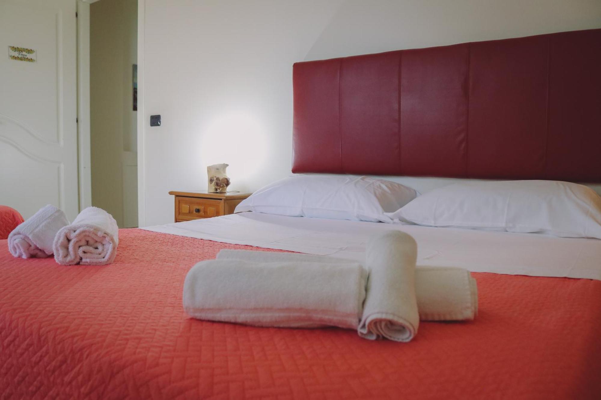 Ranch Simeto Hotel Paterno  Buitenkant foto